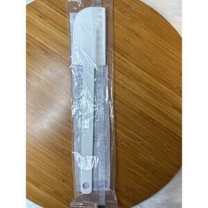 NWT Pampered Chef Classic Scraper 1650